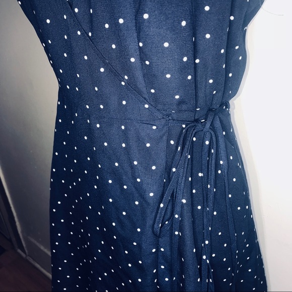 Lulu’s Jazzed Up Navy Blue Polka Dot Wrap Dress - Picture 4 of 8